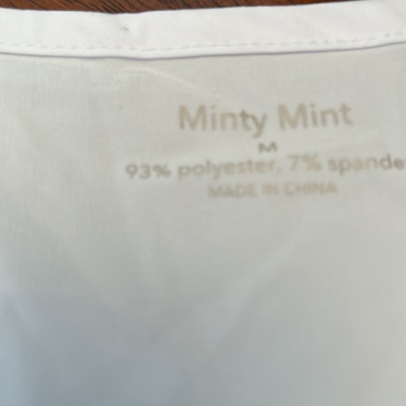 Scrubs Medium - Picture 2 of 2